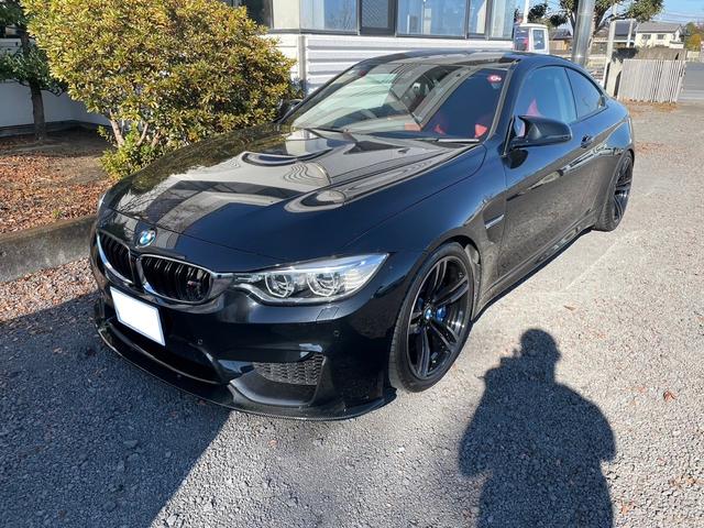 BMW M4クーペ 