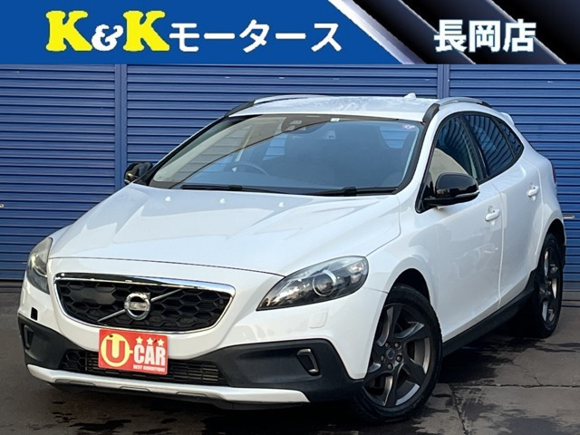 ボルボ V40クロスカントリー 