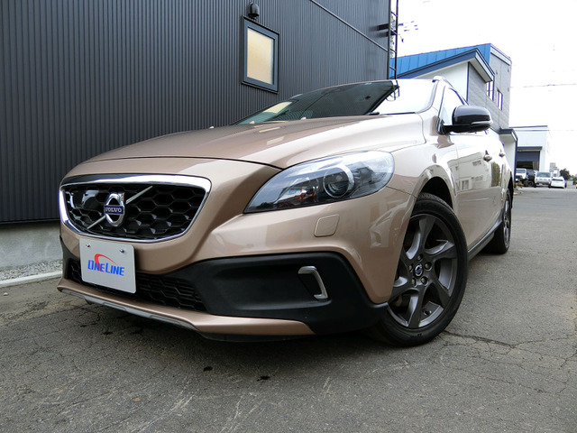 ボルボ V40クロスカントリー 