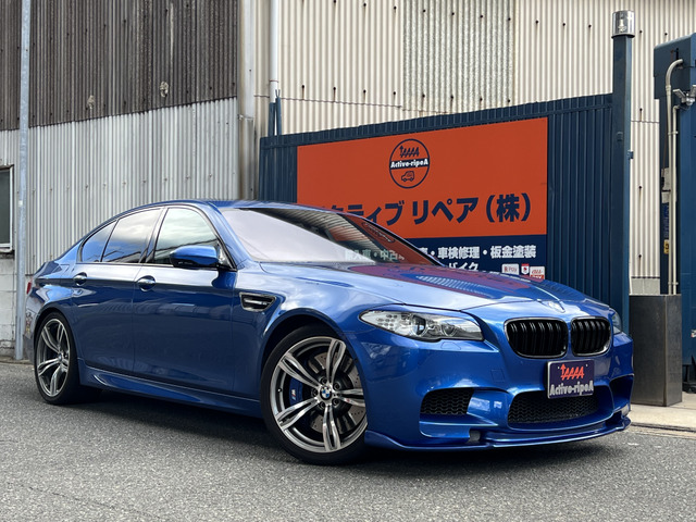 BMW M5 