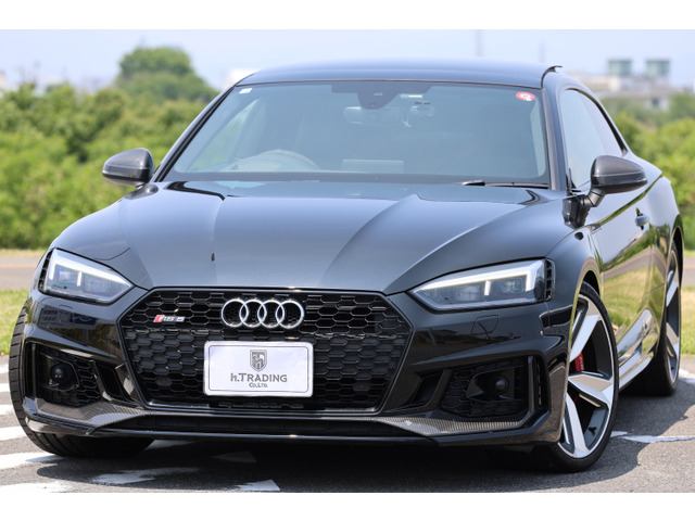 アウディ RS5 