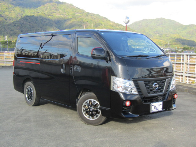 日産 NV350キャラバン 