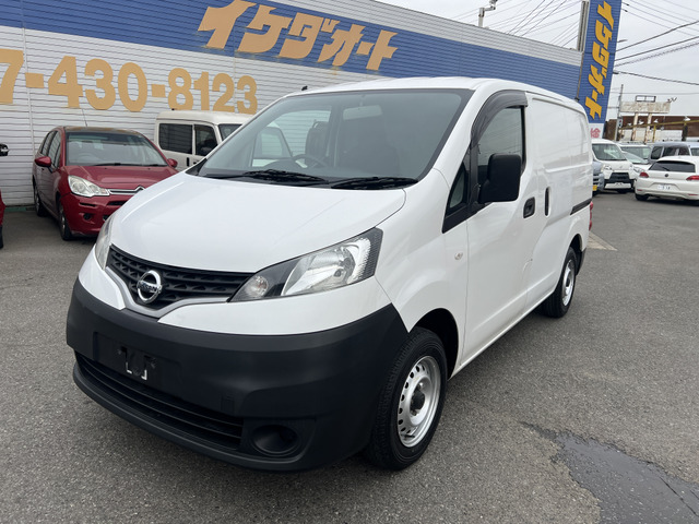 日産 NV200バネットバン 