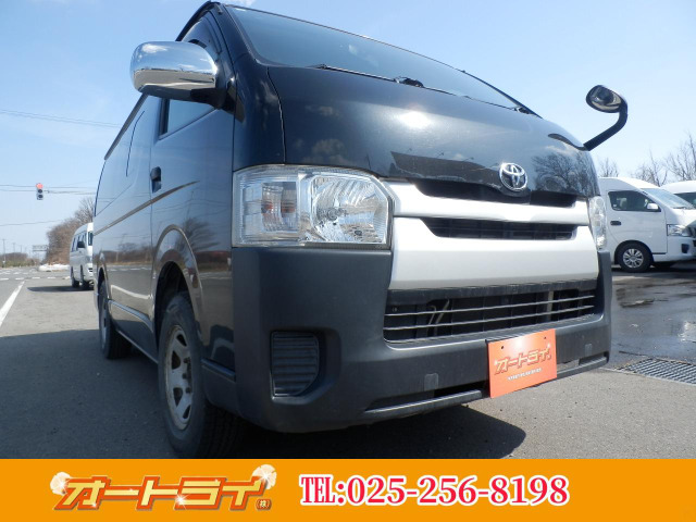 トヨタ ハイエースバン 