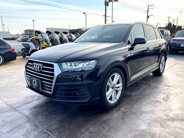 アウディ Q7 