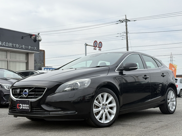 ボルボ V40 