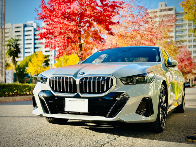 BMW i5 