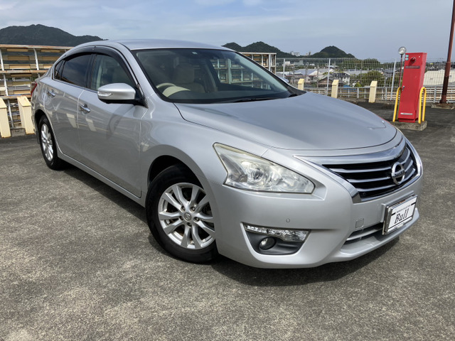 日産 ティアナ 