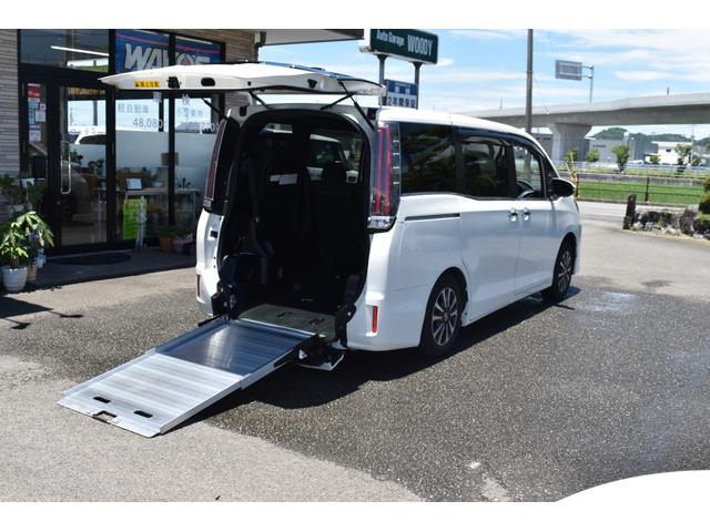 トヨタ エスクァイア 