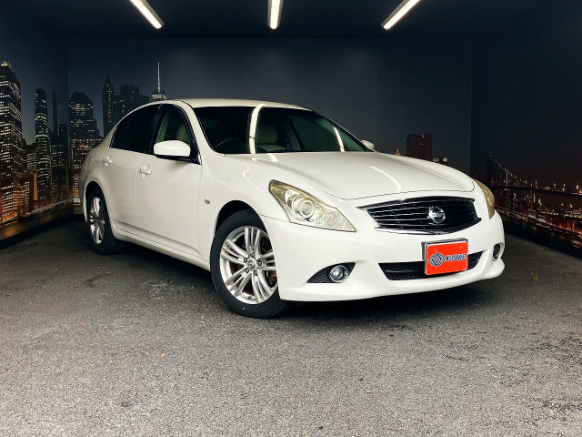 日産 スカイライン 