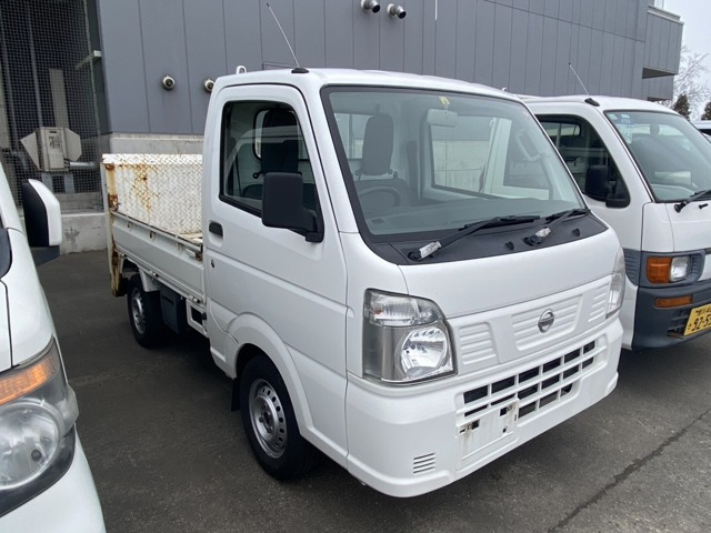 日産 NT100クリッパー 