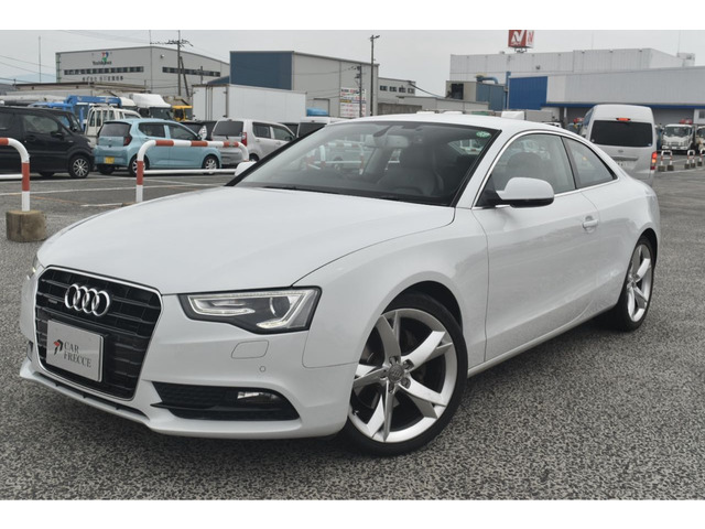 アウディ A5 