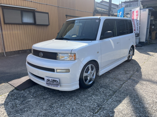 トヨタ bB 