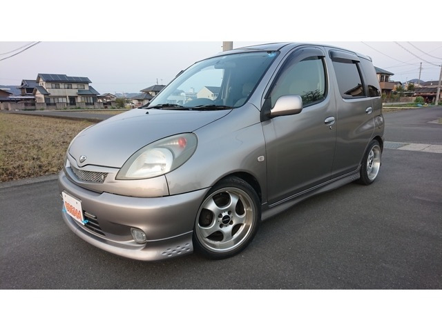 トヨタ ファンカーゴ 