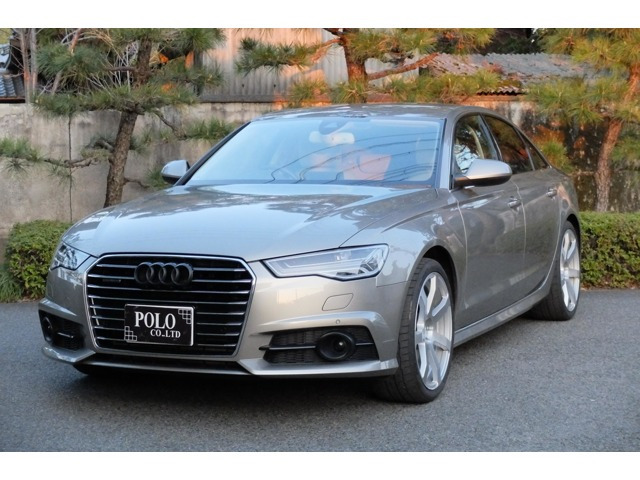 アウディ A6 
