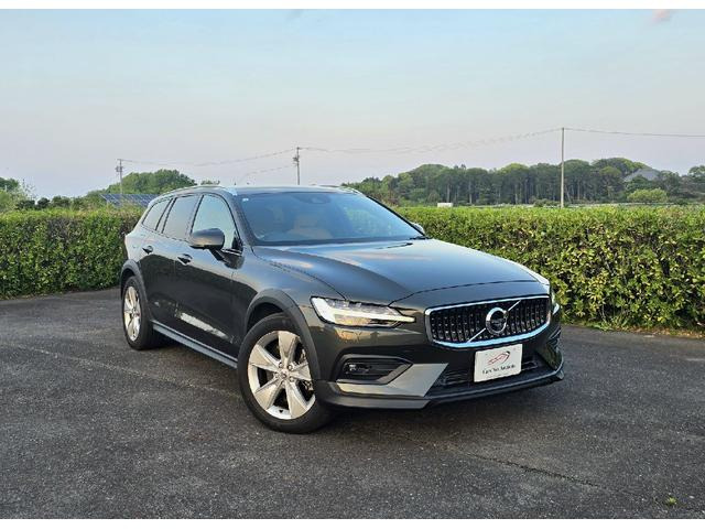 ボルボ V60クロスカントリー 