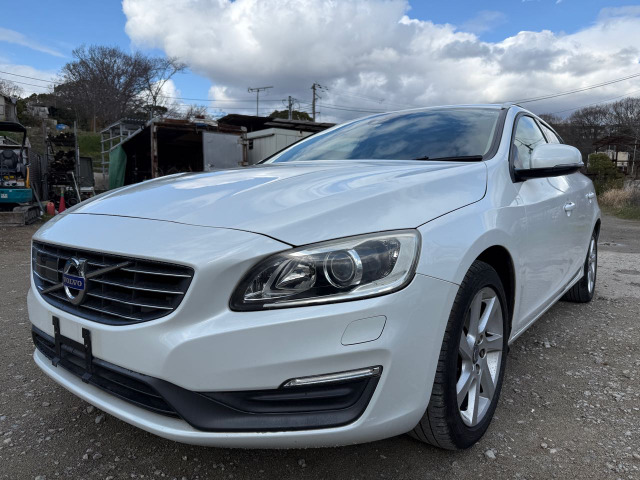 ボルボ V60 