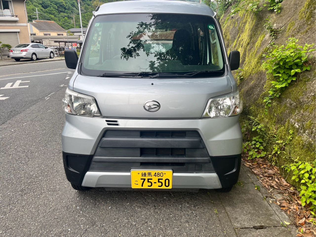 ダイハツ ハイゼットカーゴ 