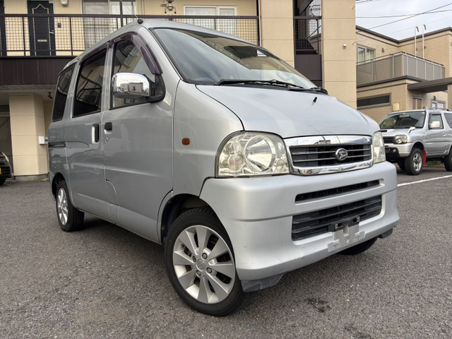 ダイハツ ハイゼットカーゴ 