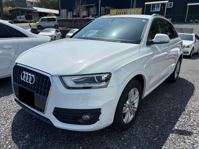 アウディ Q3 