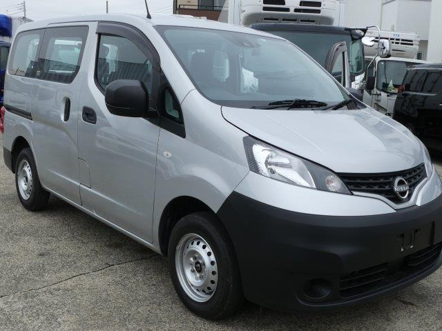 日産 NV200バネットバン 