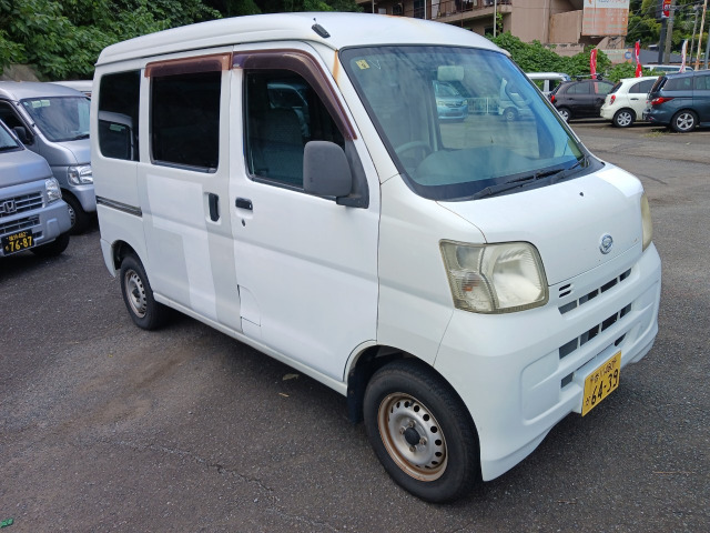 ダイハツ ハイゼットカーゴ 