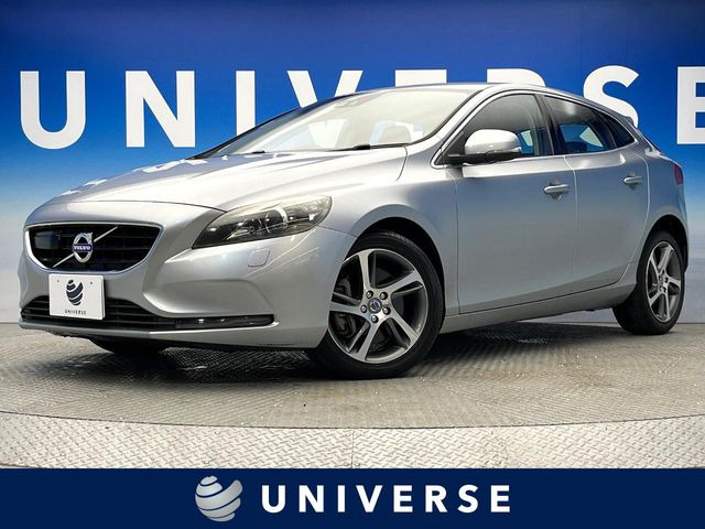 ボルボ V40 