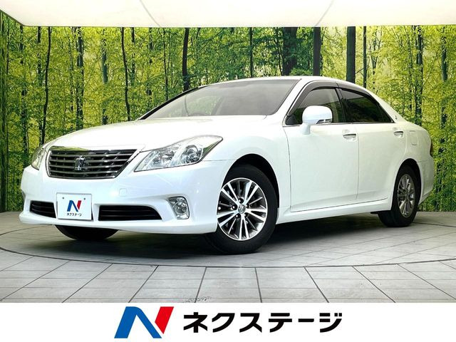トヨタ クラウン 