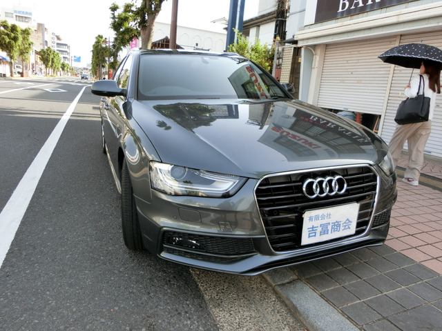 アウディ A4アバント 