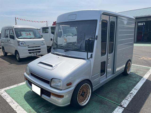ダイハツ ミラウォークスルーバン 