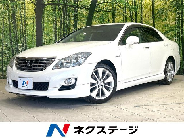 トヨタ クラウンハイブリッド 