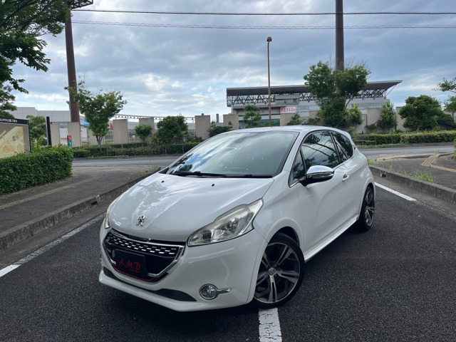 プジョー 208 