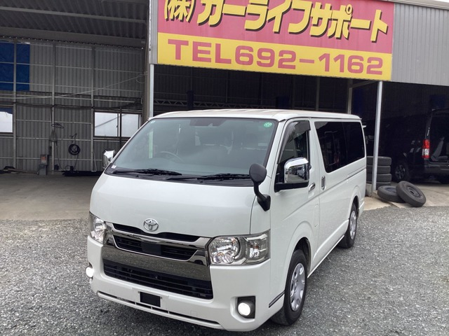 トヨタ ハイエースバン 