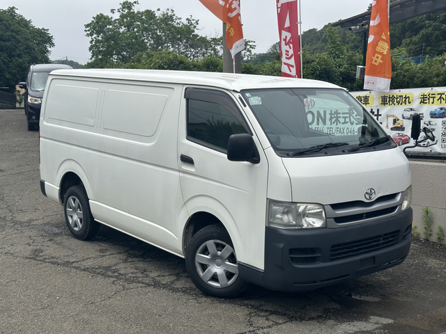 トヨタ ハイエースバン 