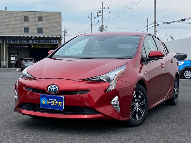 トヨタ プリウス 