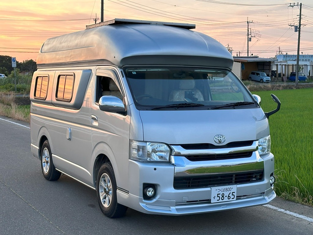 トヨタ ハイエース 