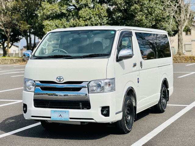 トヨタ レジアスエース 