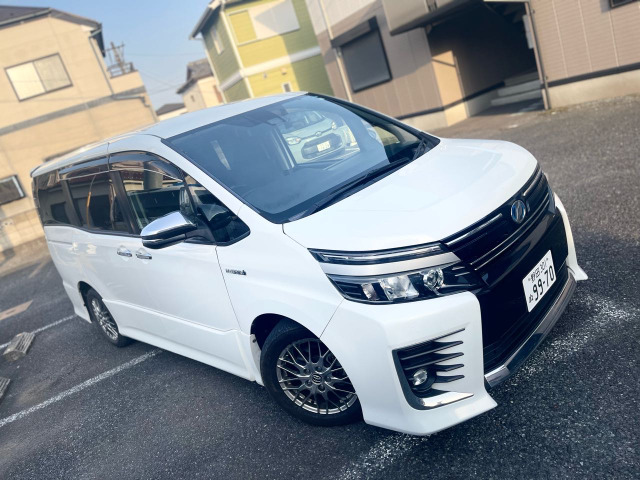 トヨタ ヴォクシー 