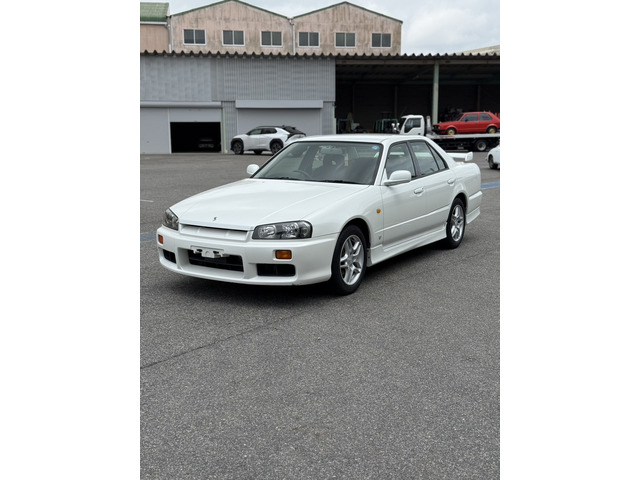 日産 スカイライン 
