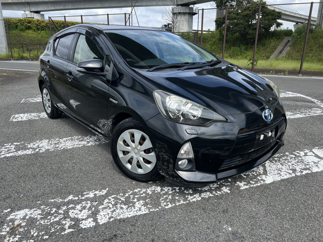トヨタ アクア 