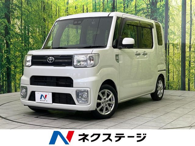 トヨタ ピクシスメガ 