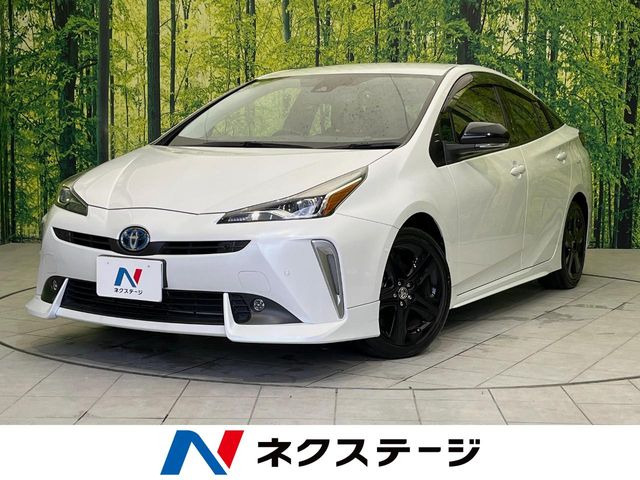 トヨタ プリウス 
