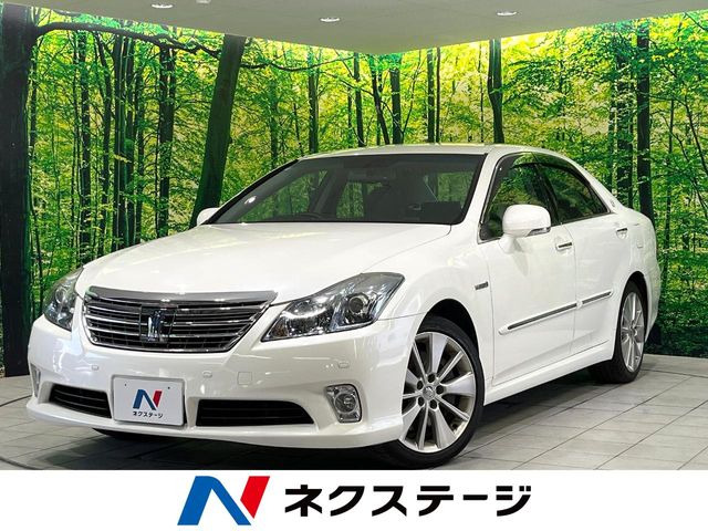 トヨタ クラウンハイブリッド 