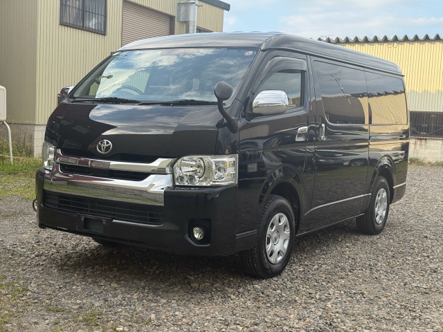 トヨタ ハイエース 