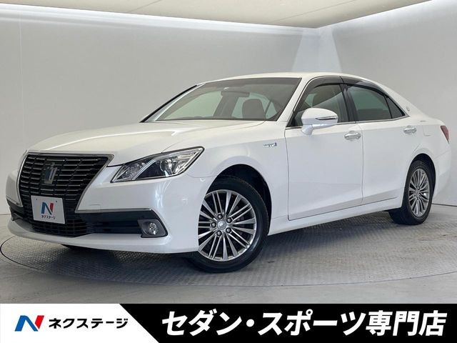 トヨタ クラウン 