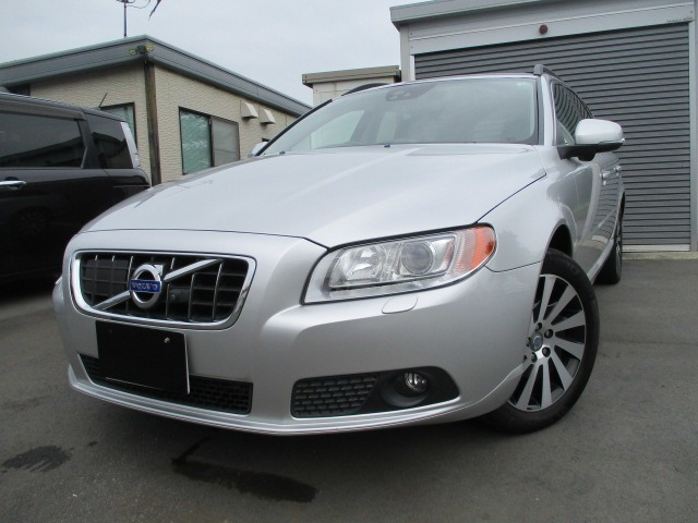 ボルボ V70 