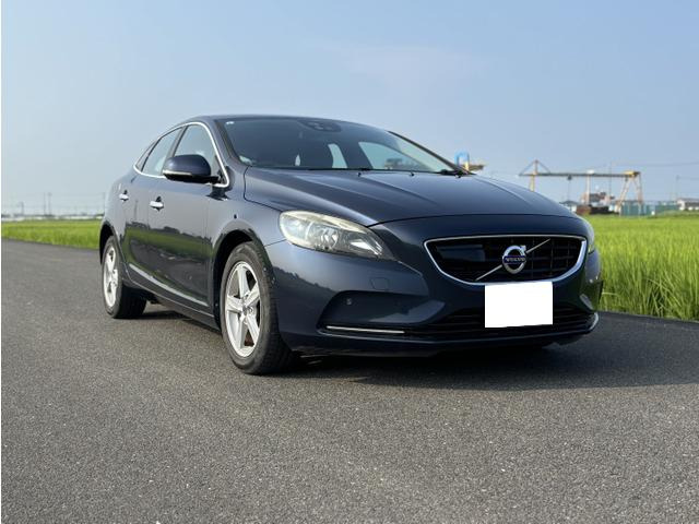 ボルボ V40 