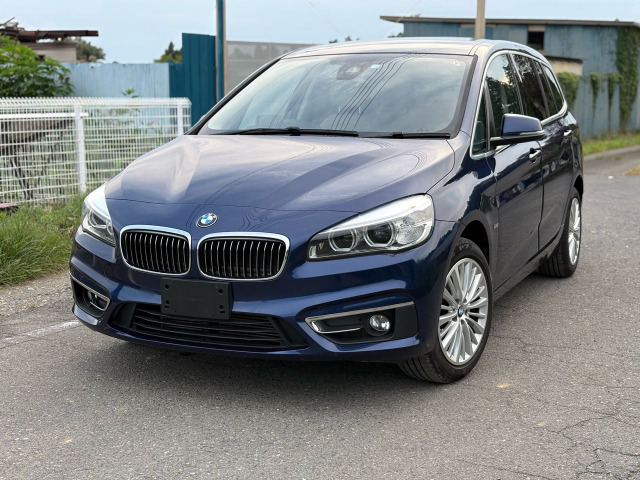 BMW 2シリーズグランツアラー 
