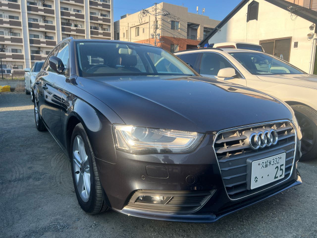 アウディ A4アバント 