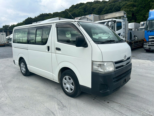トヨタ ハイエース 